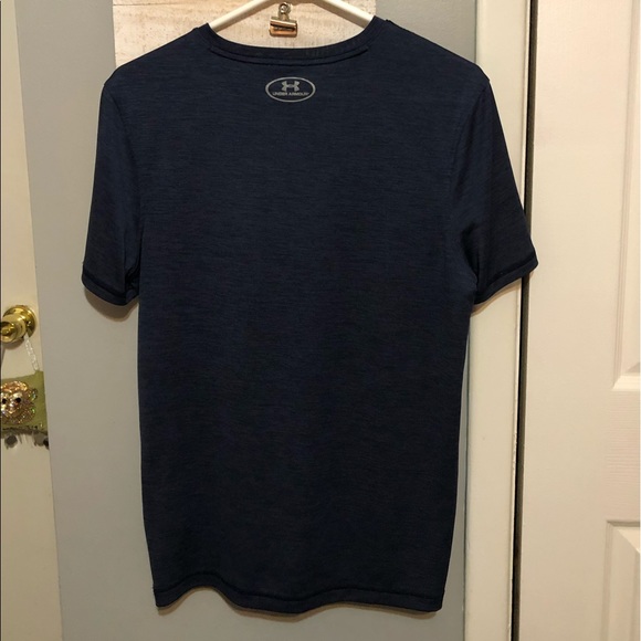 Under Armour T-Shirt - Picture 3 of 3